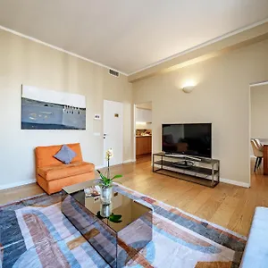 Apartment Heart San Sepolcro Duomo, Milan