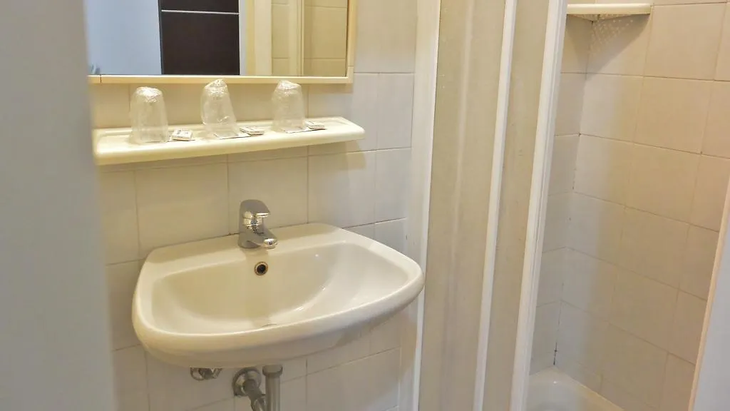 Hotel Arno Milão 0*,