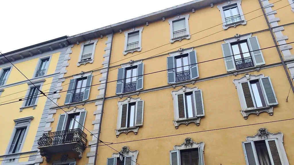 ホテル アルモ ミラノ イタリア